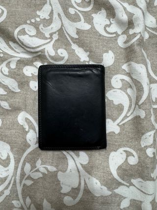 Cartera cuero negra