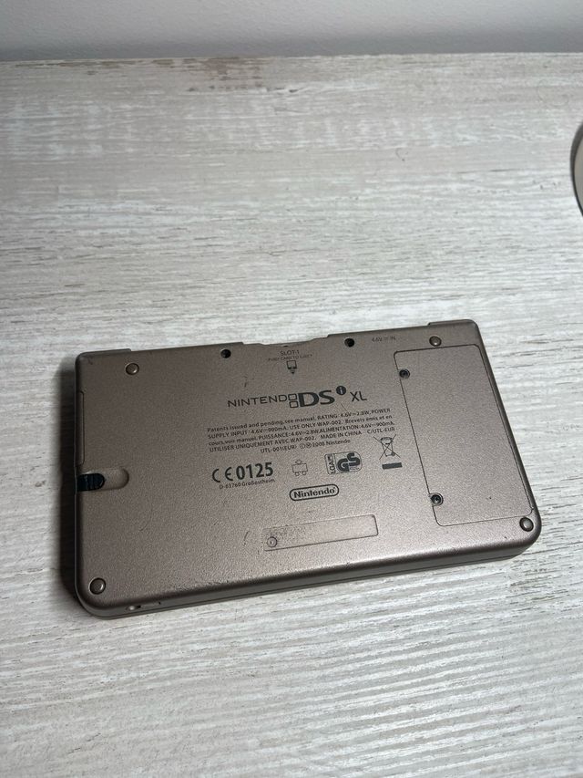 Nintendo 2dsi xl marron