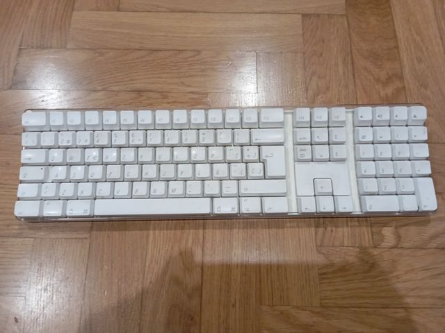 Teclado Apple Wireless antiguo