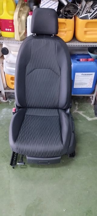 Asiento Seat León 2014 restaurado