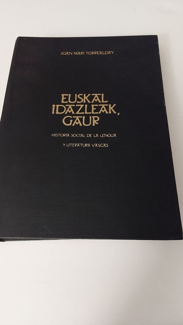 Libro Euskal idazleak gaur