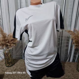 Blusa y pantalón nike