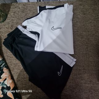 Blusa y pantalón nike
