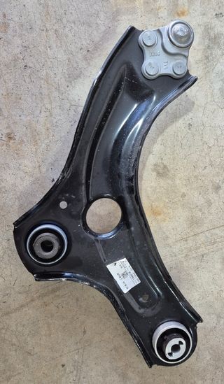 VENDO BRAZO DE SUSPENSION RENAULT CLIO