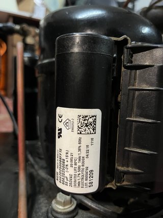 Compressore a condensatore da banco