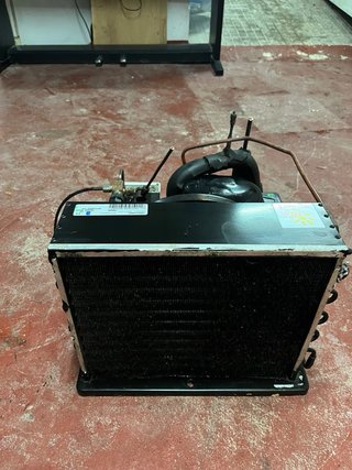 Compressore a condensatore da banco