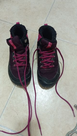 Botas de montaña waterproof. No 37