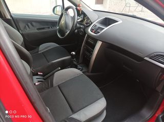 Peugeot 207 2008