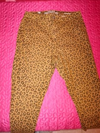 Pantalón leopardo 