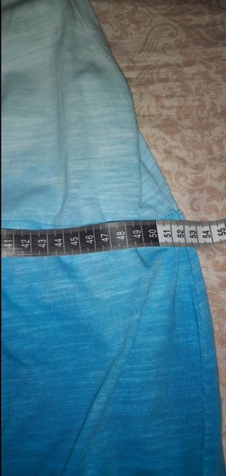 Camiseta Turquesa de tirantes de mujer.