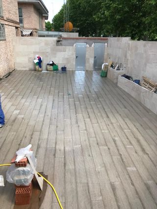 CONSTRUCCIONES Y REFORMAS