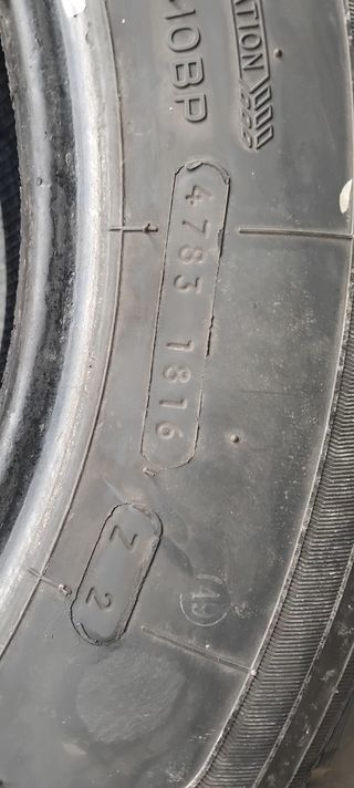 Neumático 215 70 R16