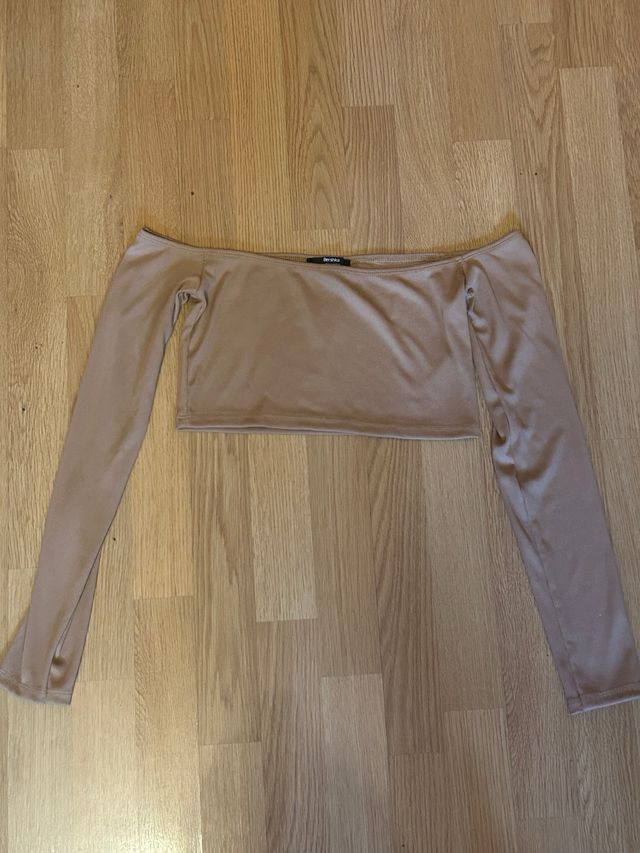 Top de manga larga de Bershka