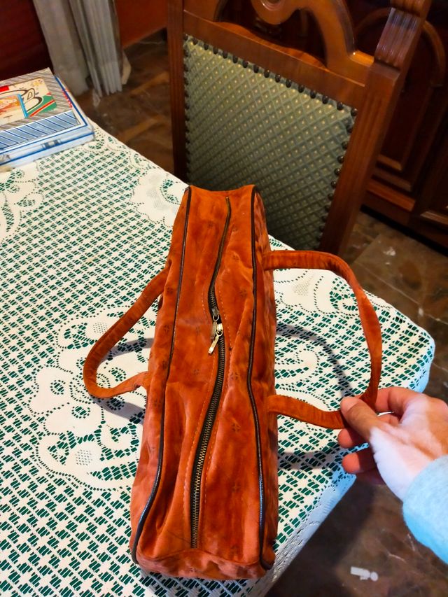 Borsetta marrone scamosciata