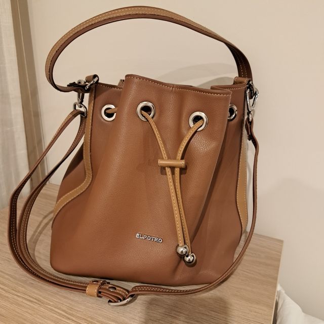 Bolso el potro de piel.