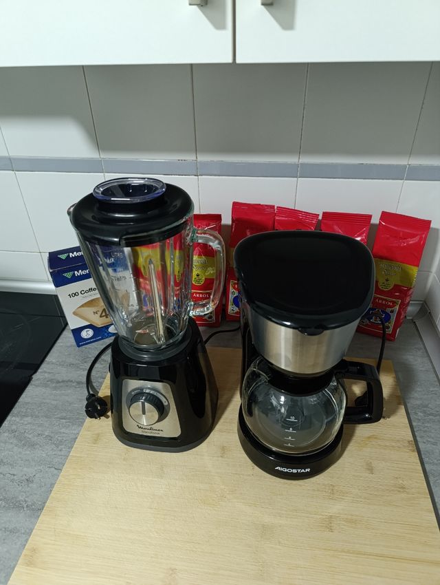 Caffettiera e frullatore da bicchiere