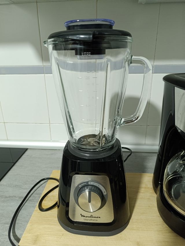 Caffettiera e frullatore da bicchiere