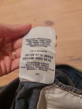 Pantalón Levis corto