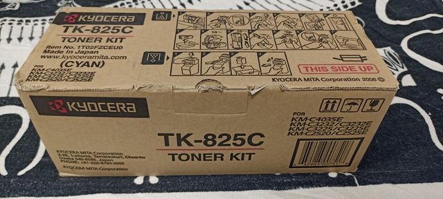 Toner ciano TK-825C