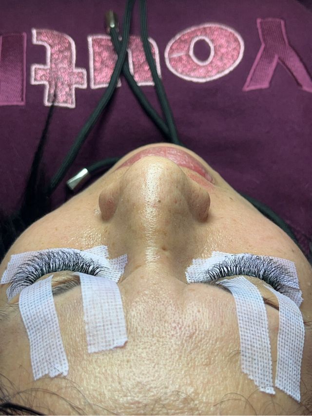 Pestañas pelo a pelo