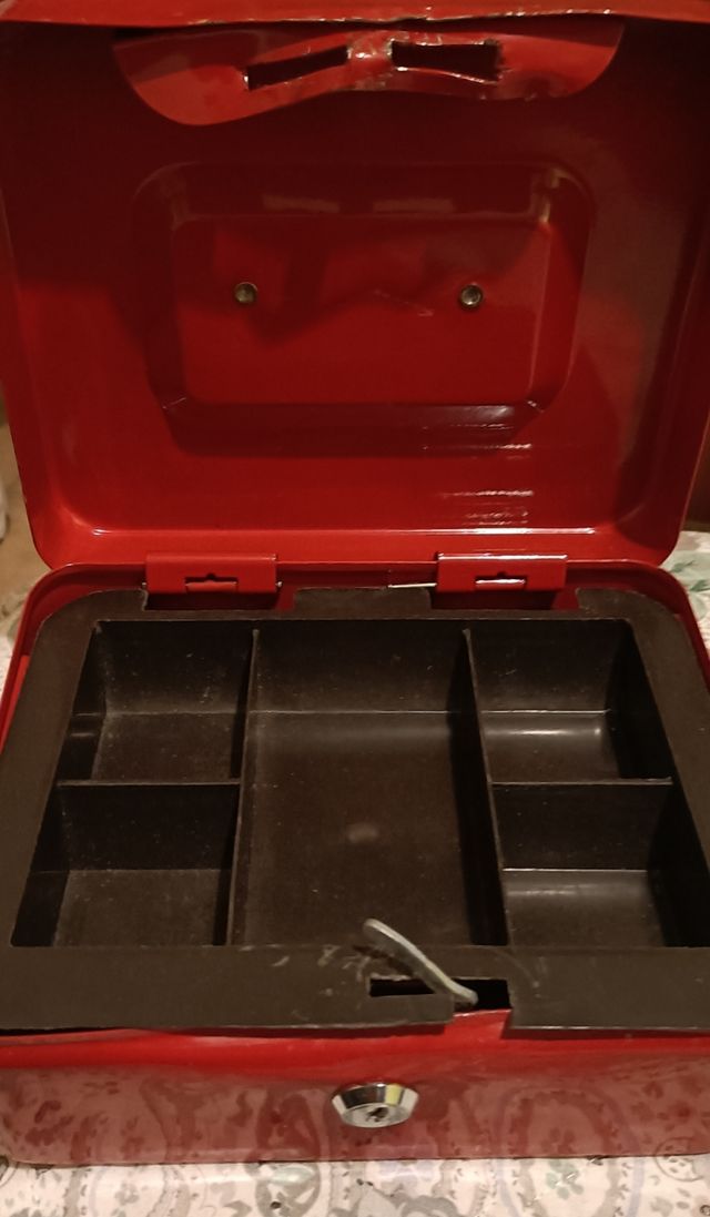 Cassetta di sicurezza portavalori/denaro rossa