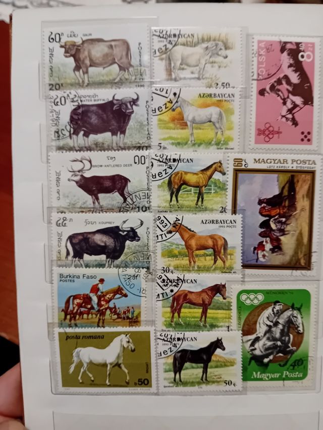 N. 200 Francobolli Animali