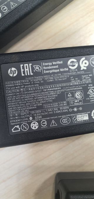 Cargador Original HP 19,5 V  3,33 A  65 W 38401900