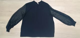 Blusa plumeti Stradivarius 
