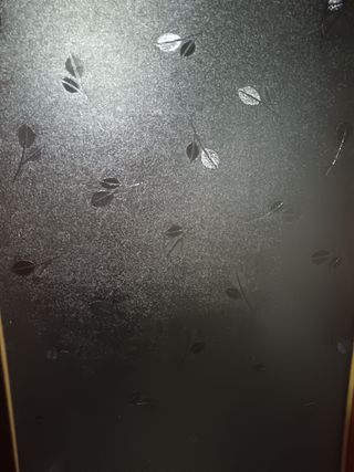 Tres Cristales puerta motivos florales.s