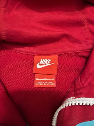 Chaqueta/Sudadera Nike Talla XL 