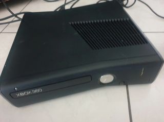 Console Xbox 360 4GB con Kinect