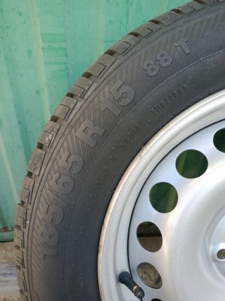Rueda NUEVA completa Dacia Sandero  185-65-R15 88T