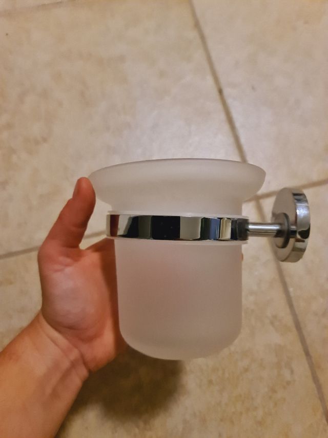 Bicchiere porta oggetti per bagno