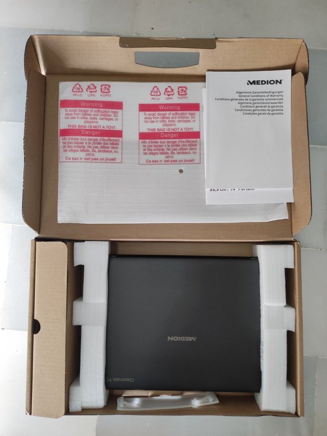 Portátil Intel Core I3 Medion Classmate Pro