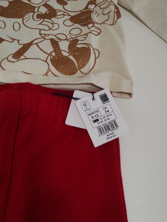 Completo natalizio nuovo 9-12 mesi.