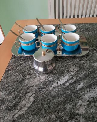 Servizio completo da the. Per 6 persone 