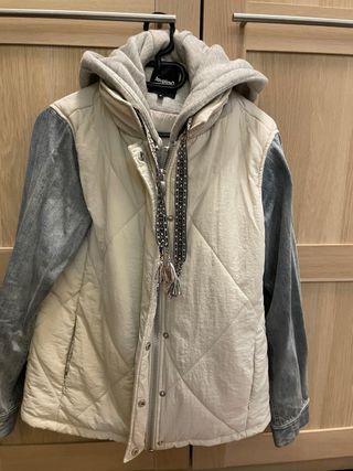 Chaqueta desigual hibrida 