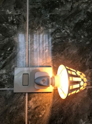 luce notturna lampada sala světlo scrivania presa