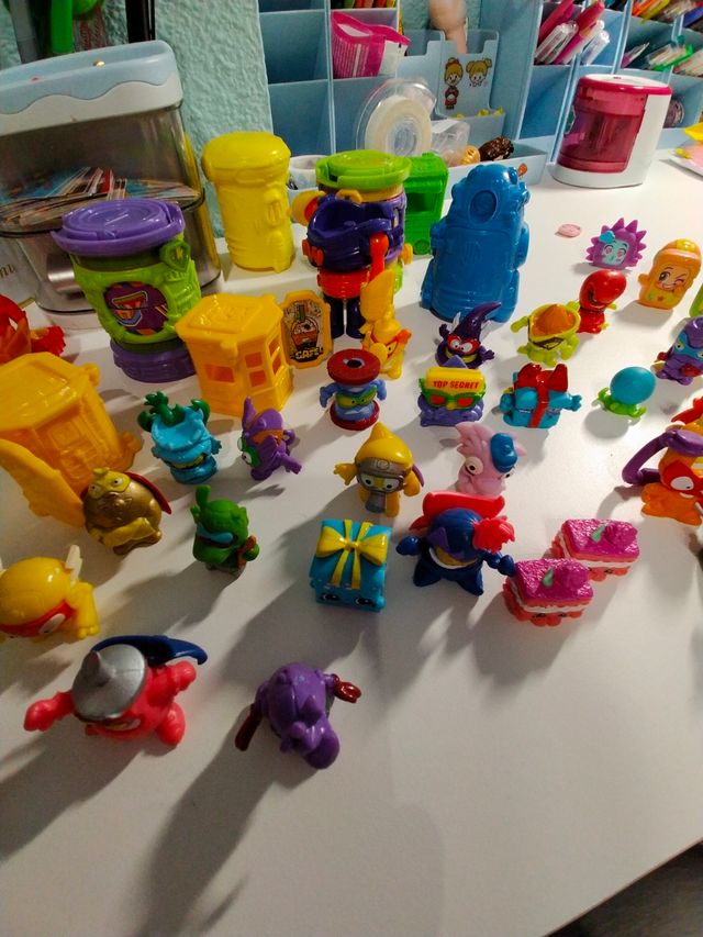 SUPERZINGS Y MOJIPOP