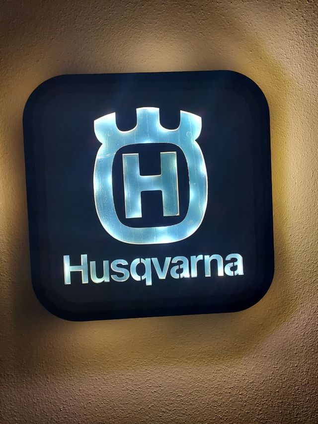 Targa husqvarna led