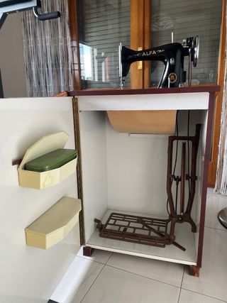 MÁQUINA DE COSER ALFA