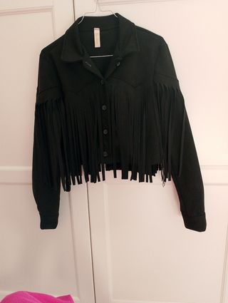 Giacca nera con frange