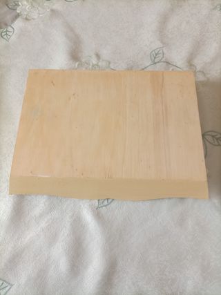 Vassoio in legno decorato