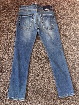Jeans Denim Etiqueta Negra Regular Fit Tag. 31