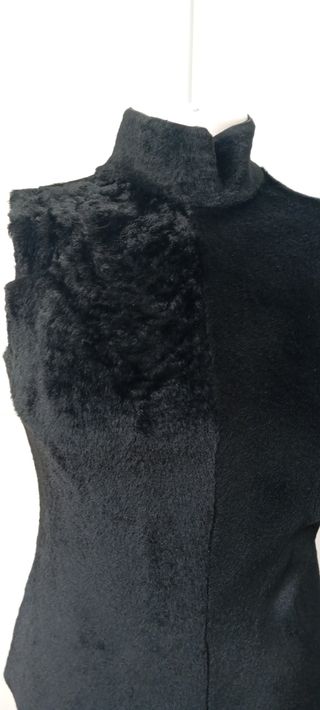 Chaleco piel pelo corto .