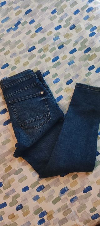 Pantalón vaquero Zara