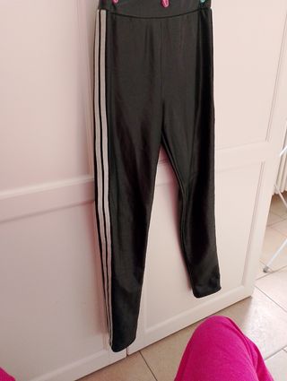 Leggins neri con bande laterali