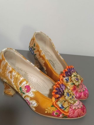 Tela fallera + zapatos