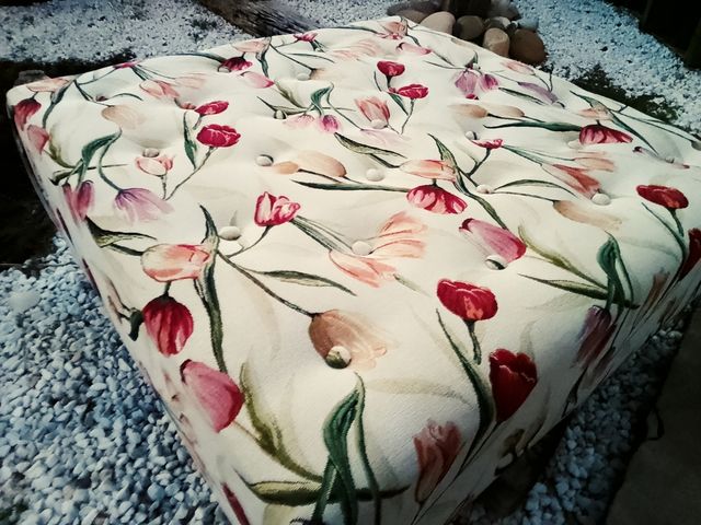 Precioso puff  1m x 1m