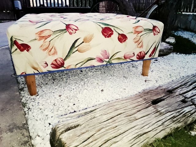 Precioso puff  1m x 1m